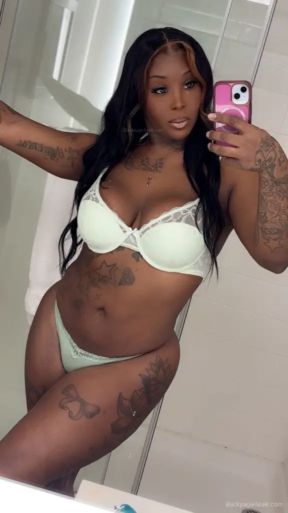 let me be your fantasy and more they say chocolate is a man... in Bronx – Women Seeking Men photo 2