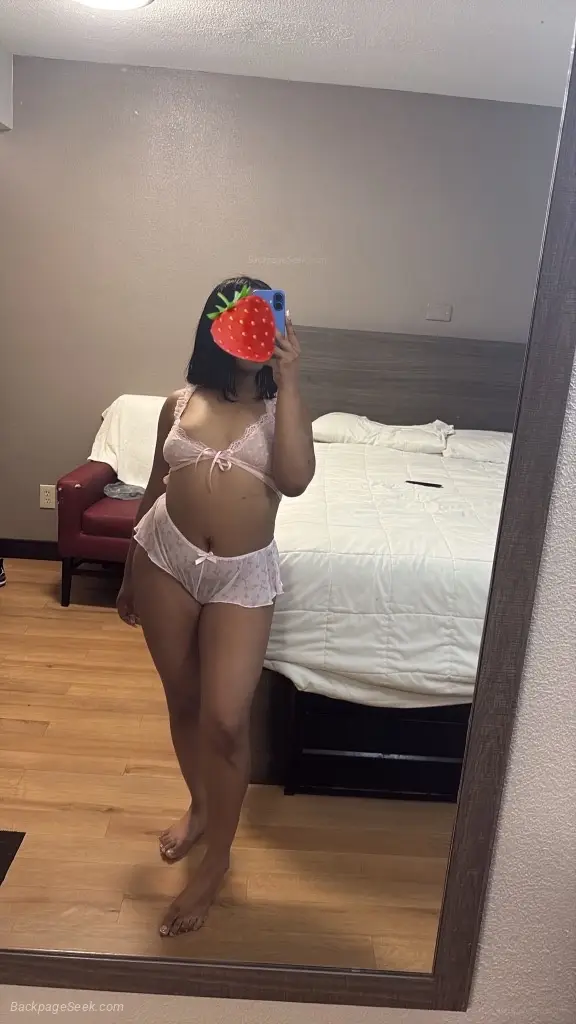 HELLO DADDY AVAILABLE NOW 247 WRITE ME I AM A VERY HOT COLOM... in Bronx – Women Seeking Men photo 6