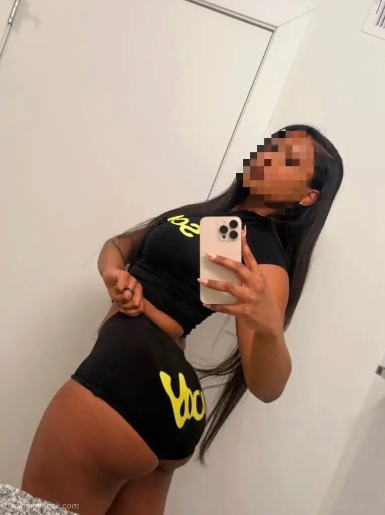 I want to meet someone who is with me Hottie in Bronx – Women Seeking Men photo 2