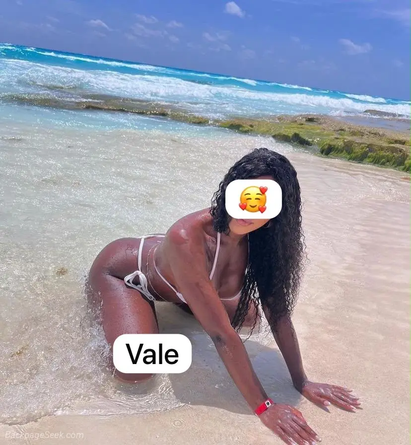 Available now Soft feminine energy with a playful spark I en... in Bronx – Women Seeking Men photo 5