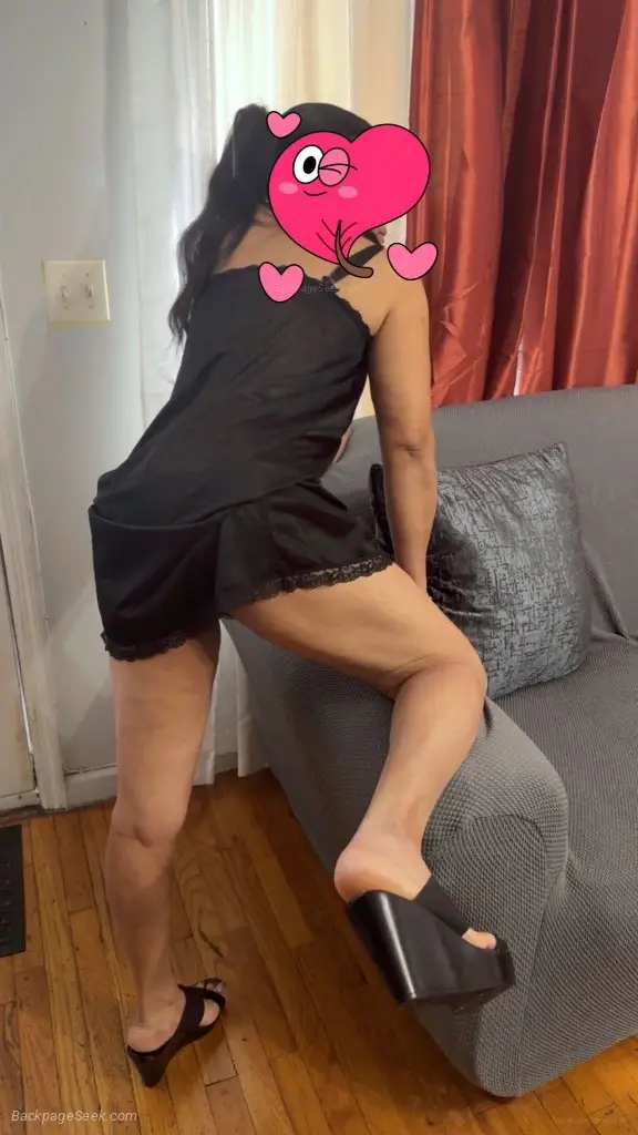 hello papi i am a mature woman call mi papi i am hot in Bronx – Women Seeking Men photo 2
