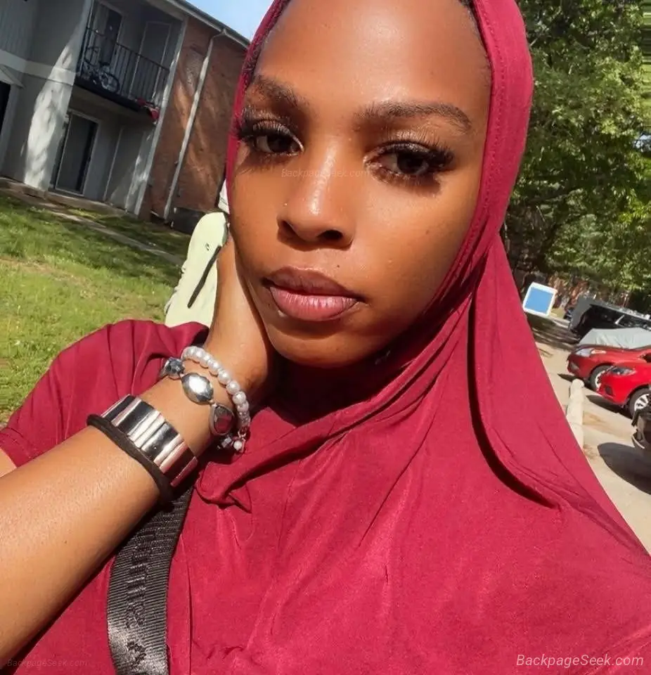 you favorite muslima is in town in Bronx – Women Seeking Men photo 4