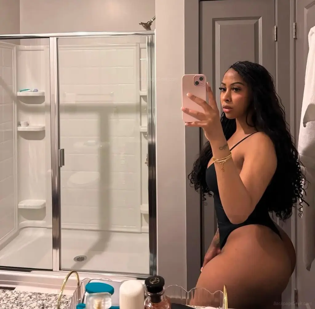 'm a very patient girl, come love, let's have a good time