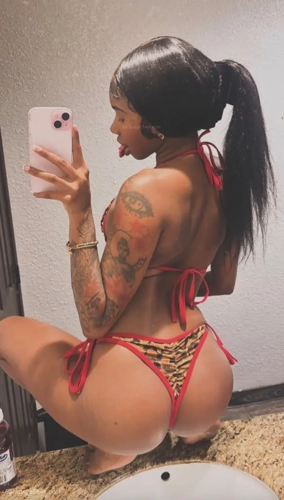 Juicy fruit Coochie Slim thick Hottie in Brooklyn – Women Seeking Men photo 4