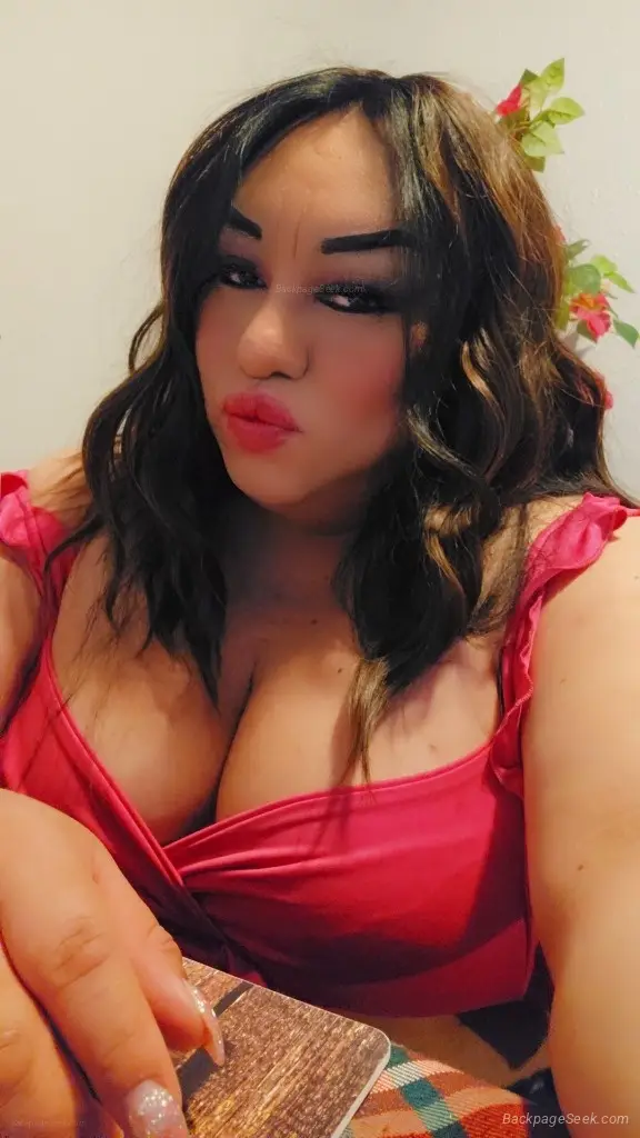 hello daddy I'm visiting here come to see me I amazing blow job end massage