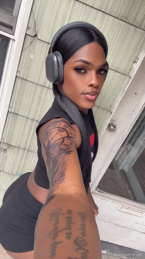 trans latina horny disponible honrny sabrosa in Brooklyn – Women Seeking Men photo 2