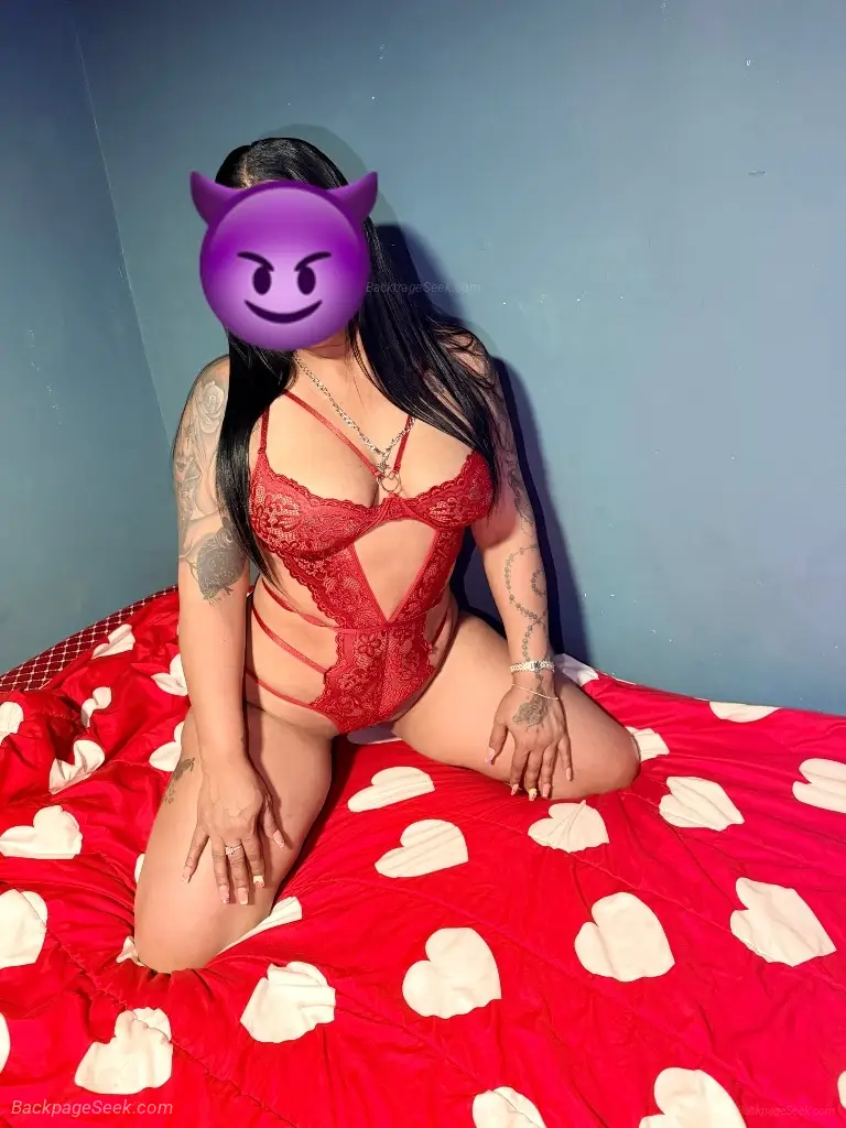 Latina nueva en el area in Buffalo – Women Seeking Men photo 4