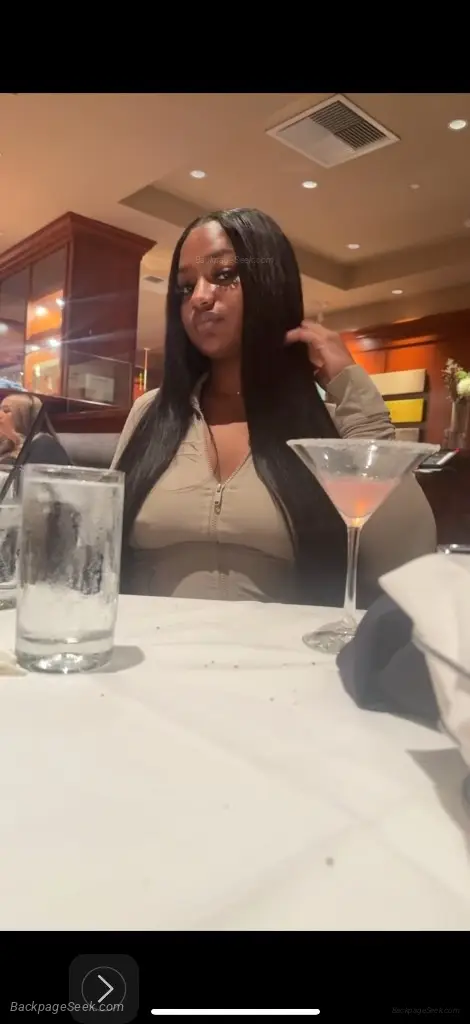 Puerto Rican Princess WET JUICY PUSSY CUM BABE HERE FOR LIMI... in Buffalo – Women Seeking Men photo 2