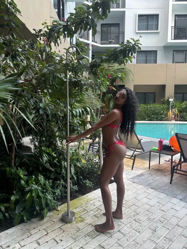Skinny Petite
