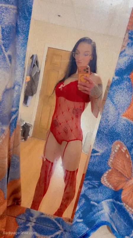 this is the real me in Buffalo – Women Seeking Men photo 6