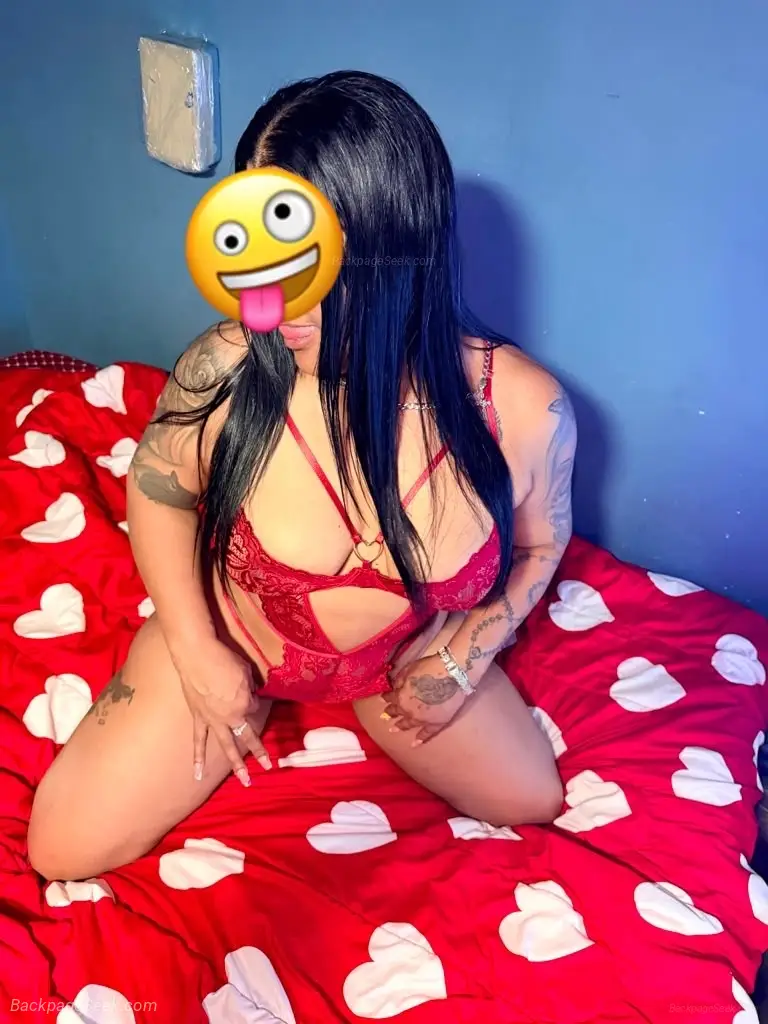 Latina nueva en el area in Buffalo – Women Seeking Men photo 3