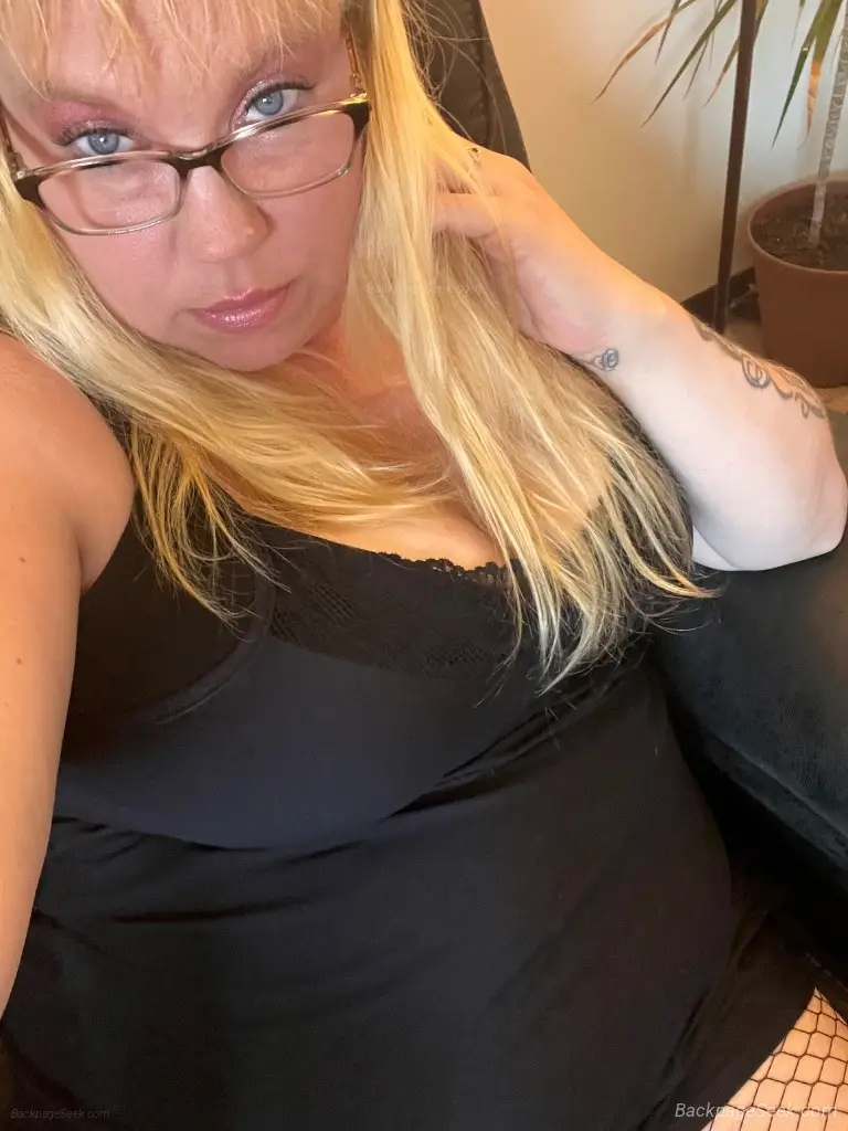 GOT MONDAY BLUES BABY COME SEE ME I LL MAKE IT ALL BETTER AV... in Buffalo – Women Seeking Men photo 5