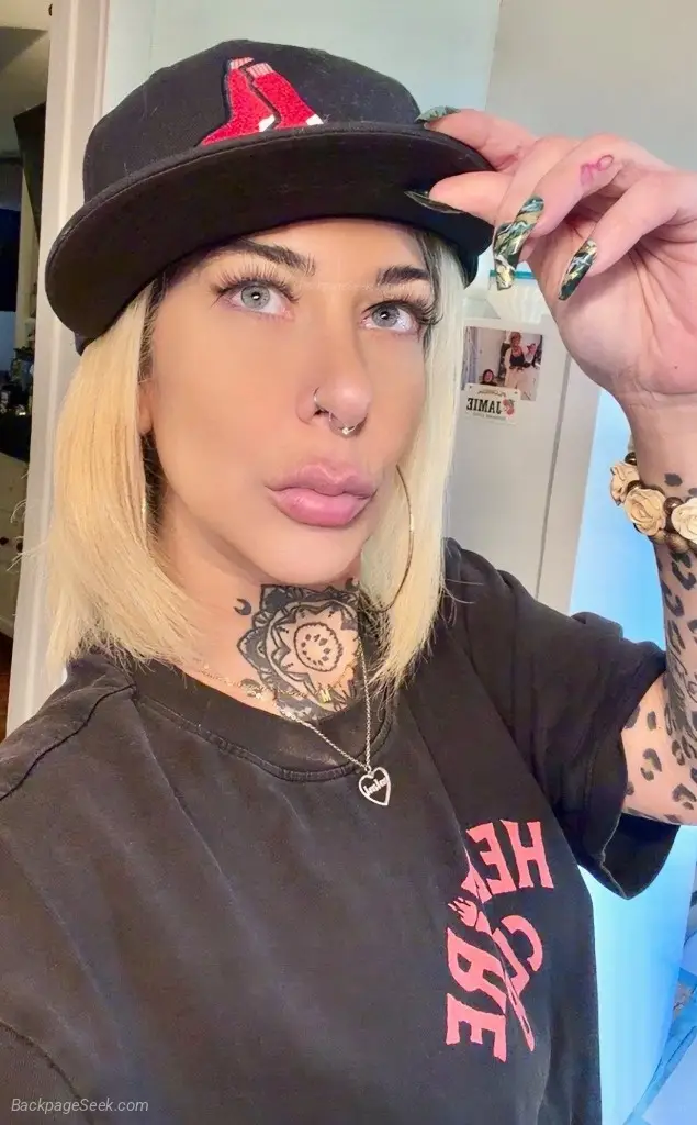 Gfe provider NO outcalls Text only $250hhr $400hr At least an