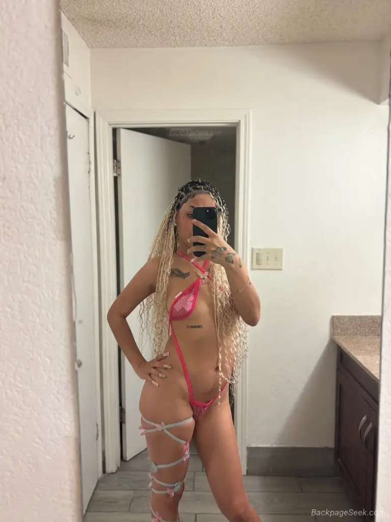 ask about my hhr full hr incall specials in Buffalo – Women Seeking Men photo 2
