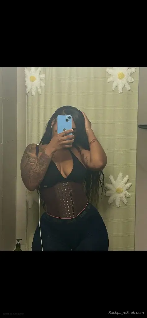 Here for a few days in Buffalo – Women Seeking Men photo 5