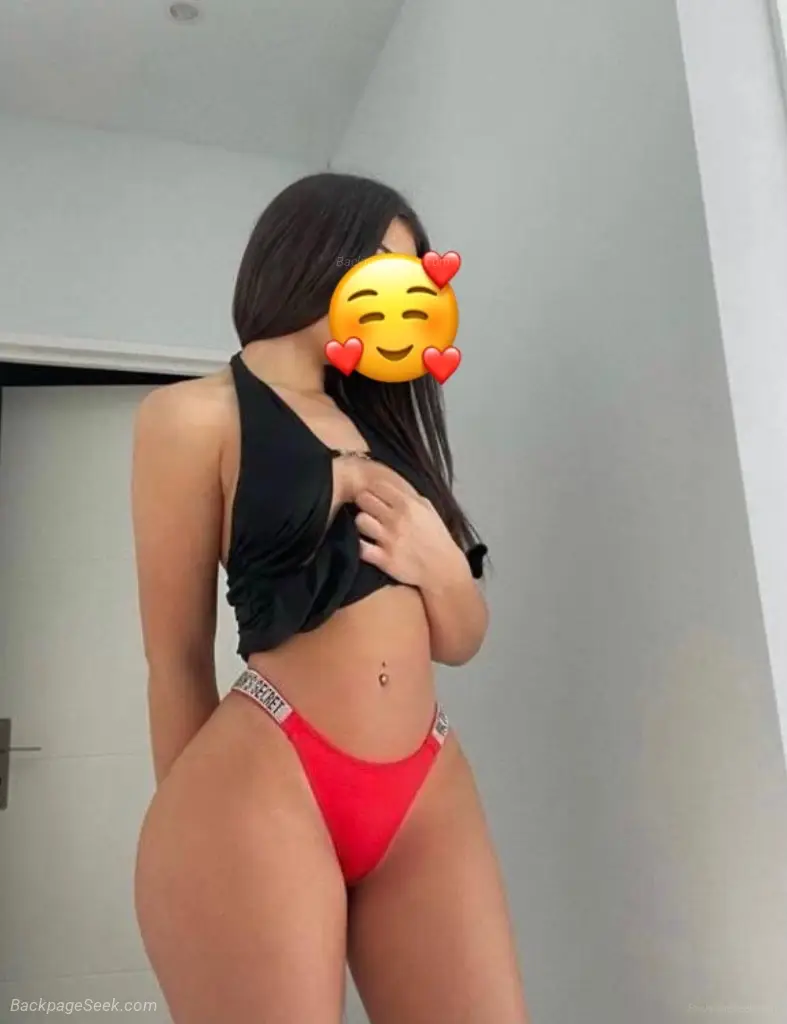 ROSES SEXY SCORT LATINA FULL SERVICES ONLY A FEWS DAYS NO COP NO