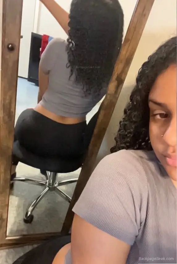 Hello love I'm nahomy a 21 year-old girl I promise you that... in Central Jersey – Women Seeking Men photo 4