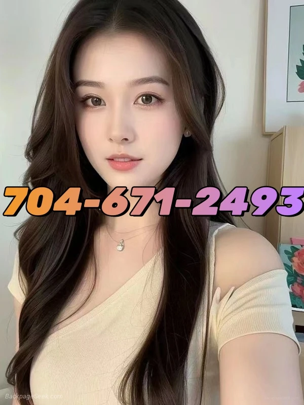 New Asian Lady 704-671-2493 Best in Spa
