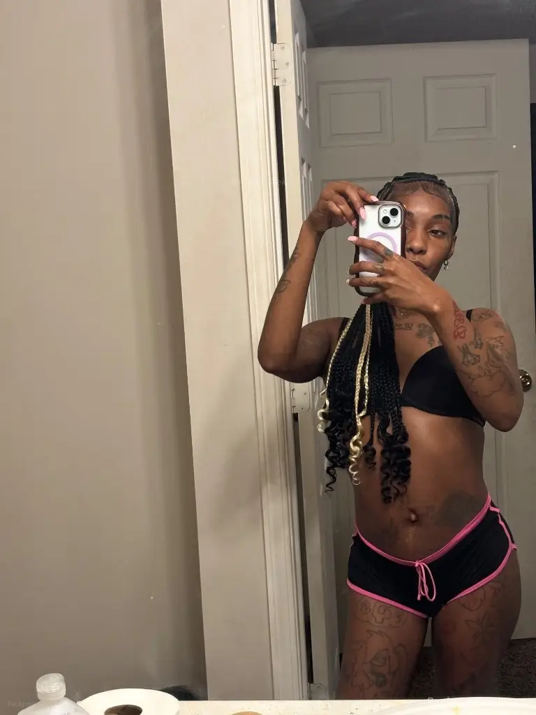 MONEYY Yo Favorite Squirter in Charlotte – Women Seeking Men photo 2