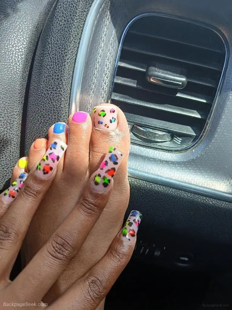 Hennessy NEW IN TOWN CHECK ME OUT in Charlotte – Women Seeking Men photo 2