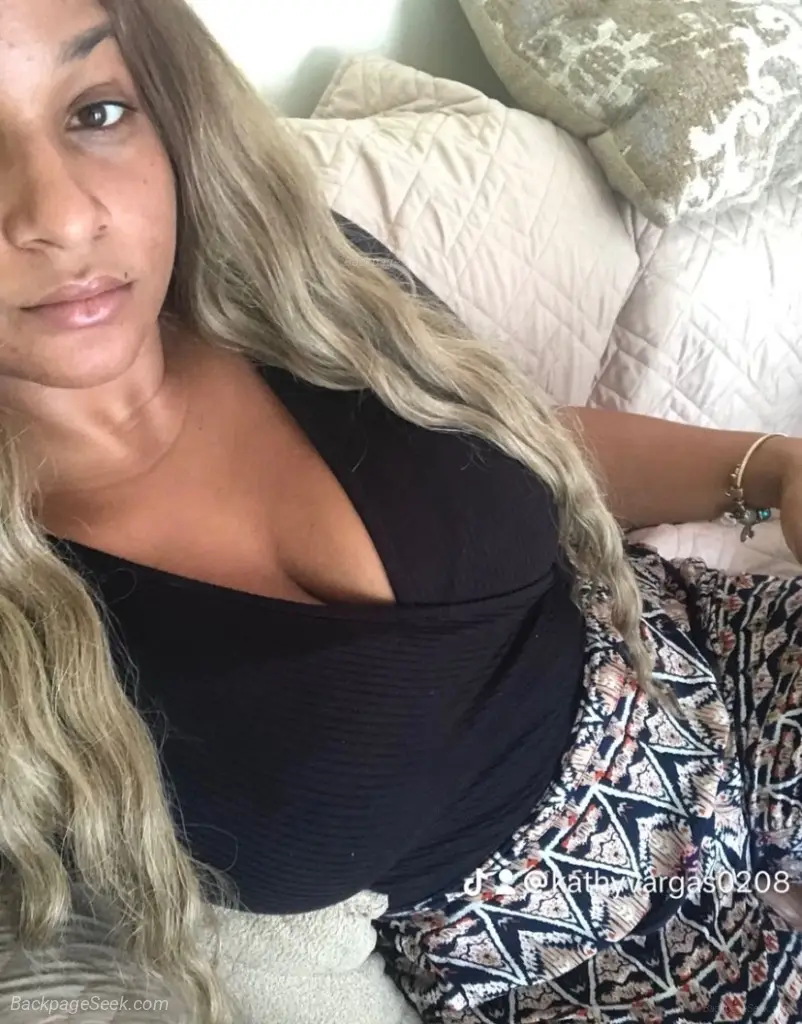 Ready to please all your wishes i wont stop until i see the... in Charlotte – Women Seeking Men photo 2
