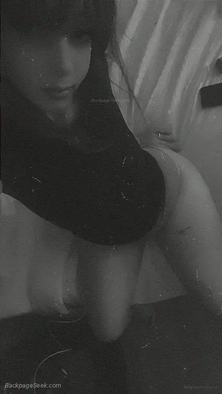 Available Now Snow Bunny in Charlotte – Women Seeking Men photo 2