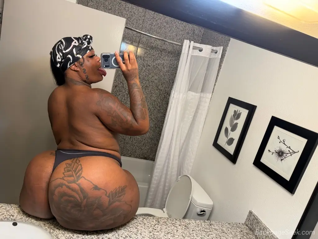 LOUSIANA BIG BOOTY TATTED CREAMPIE SLUT COME FUCK ME LIKE IM YOUR BITCH