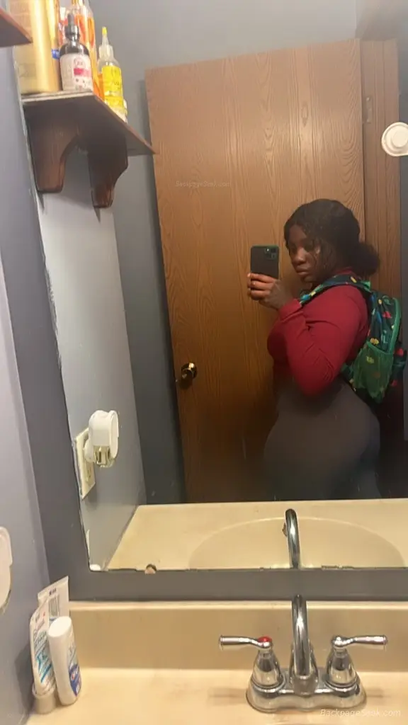 Looking to be stretched and slutted I love it rough INCALLS in Chicago – Women Seeking Men photo 3