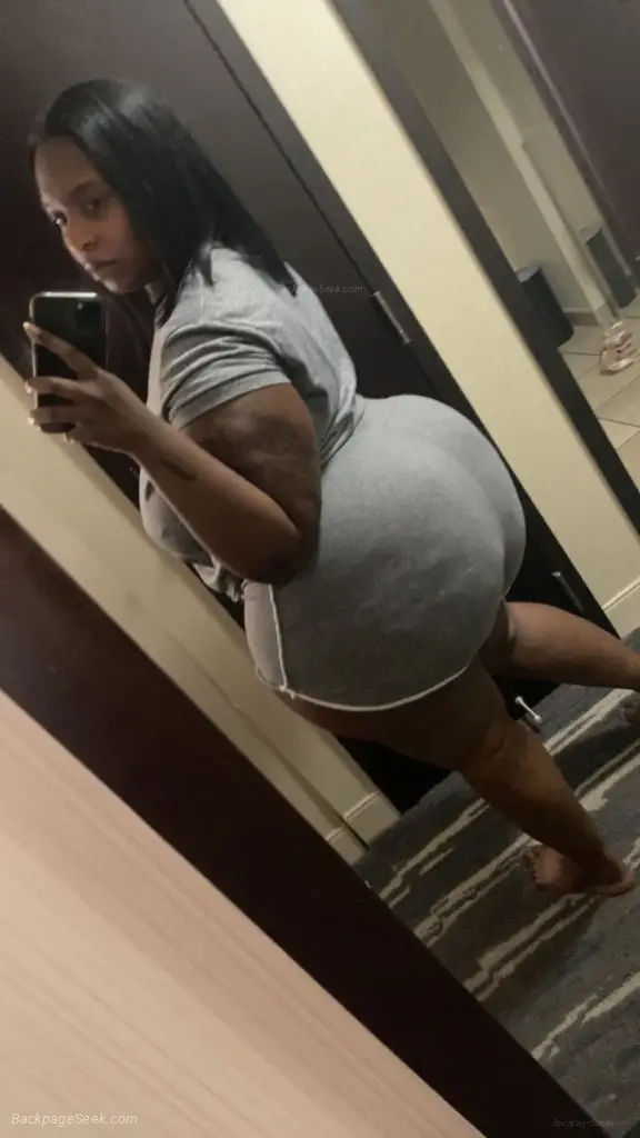 AVAILABLE in Chicago – Women Seeking Men photo 3