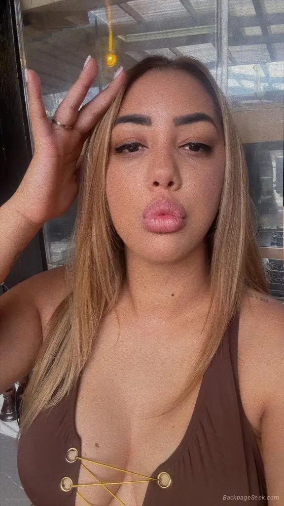 sexy latina