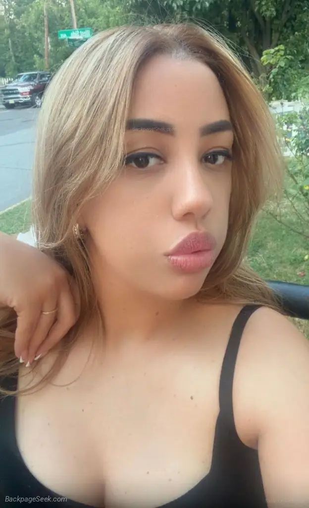 sexy latina in Chicago – Women Seeking Men photo 2