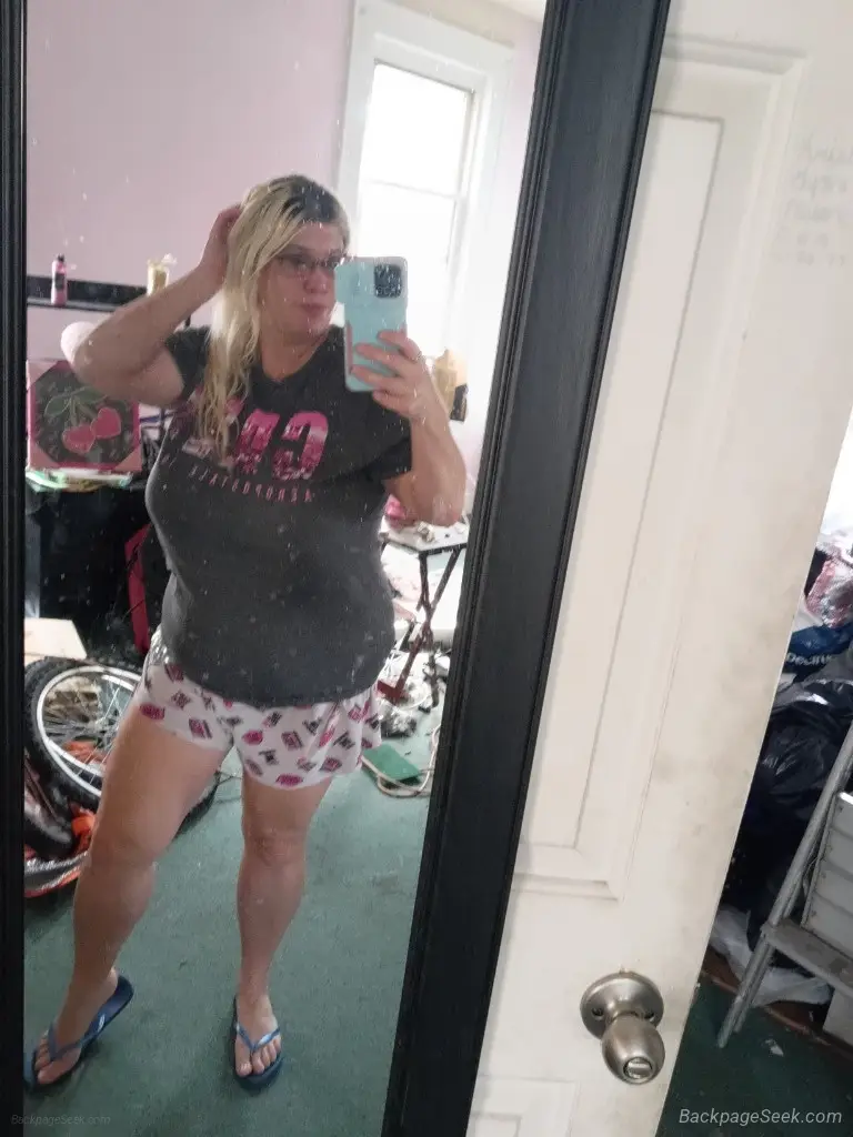Ask About Video Sales or One on One LIve Video Chats Playful in Cincinnati – Women Seeking Men photo 5