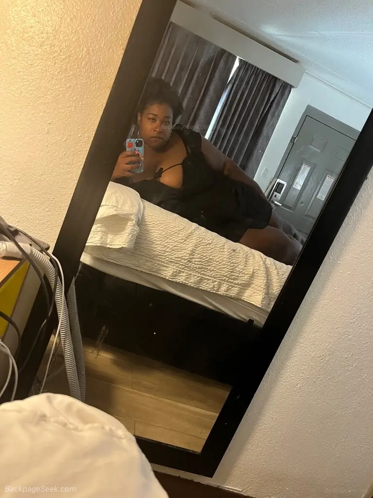 worlds famous BBW HEAD DOC taking new patients in Cincinnati – Women Seeking Men photo 3