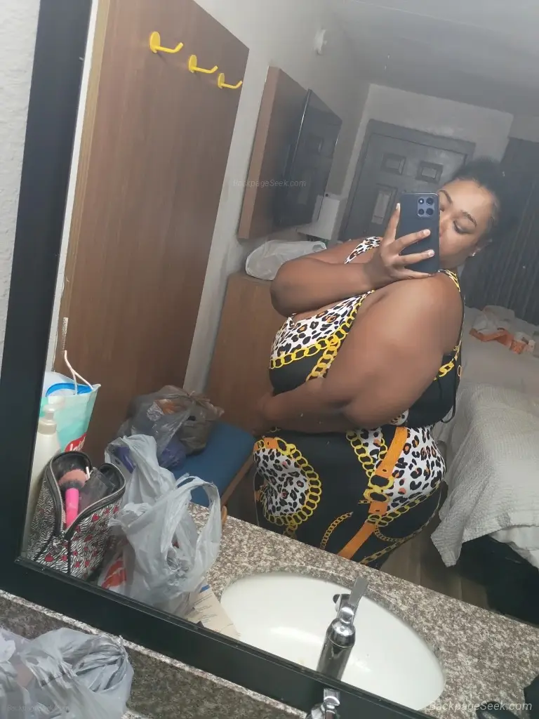 worlds famous BBW HEAD DOC taking new patients in Cincinnati – Women Seeking Men photo 4