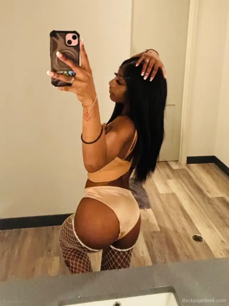 upscale confidential service provider in Cincinnati – Women Seeking Men photo 3