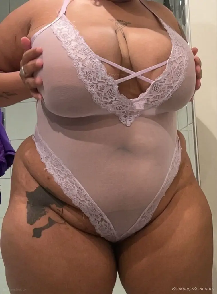 VISTING CHOCOLATE BIG BOOTY BIGGEST ASS AND TITS IN THE in Cincinnati – Women Seeking Men photo 6