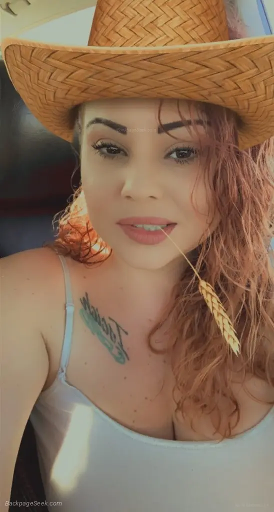 Light skin Latina wet kitty, I ALSO SELL MY NUDES VIDEOS (Masterbation,