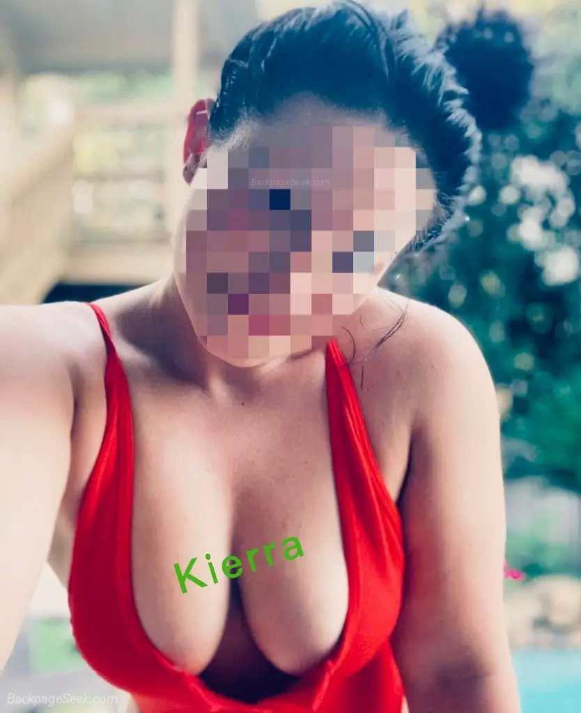 Curvaceous Brunette Ready To Melt Your Stress Away in Colorado Springs – Women Seeking Men photo 2