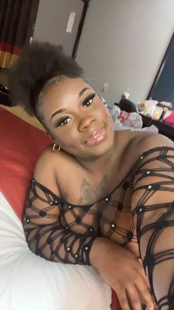 Littlephatwetpussy in Columbus – Women Seeking Men photo 4