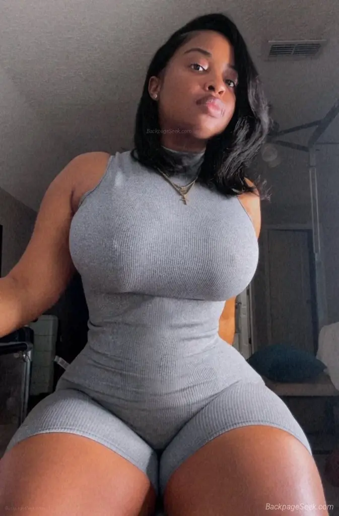 Hersheys Thickness Pretty Face and a Apple Bottom come to me... in Columbus – Women Seeking Men photo 6