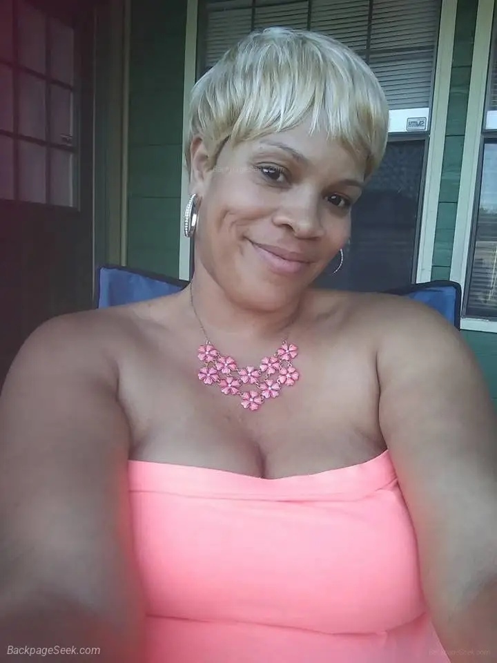 This sunshine going to brighten up your day no raw or anal in Columbus – Women Seeking Men photo 5