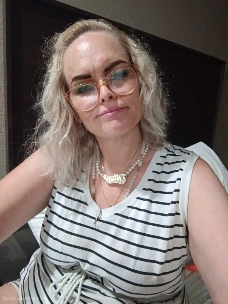 SEXY BLONDE WITH KILLER CURVES AVAILABLE NOW CALL ME ASAP