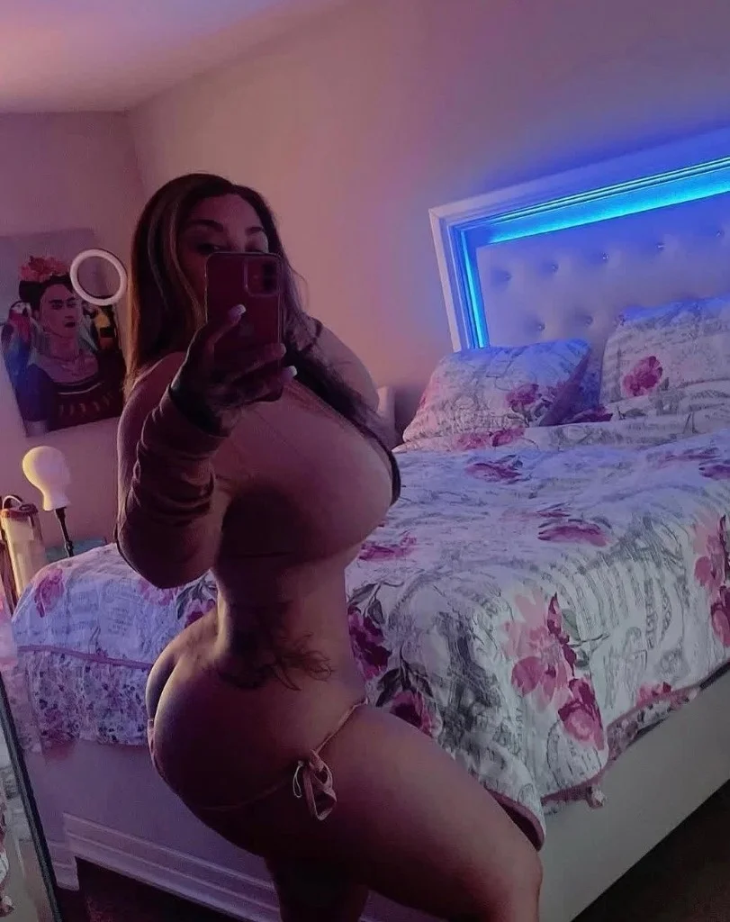 RUBIA AURORA CULO GRANDE JOVEN COLOMBIANA DULCE in Denver – Women Seeking Men photo 3