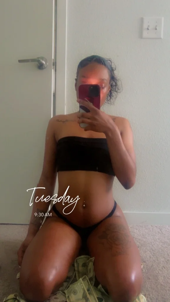Incall Only in Denver – Women Seeking Men photo 3