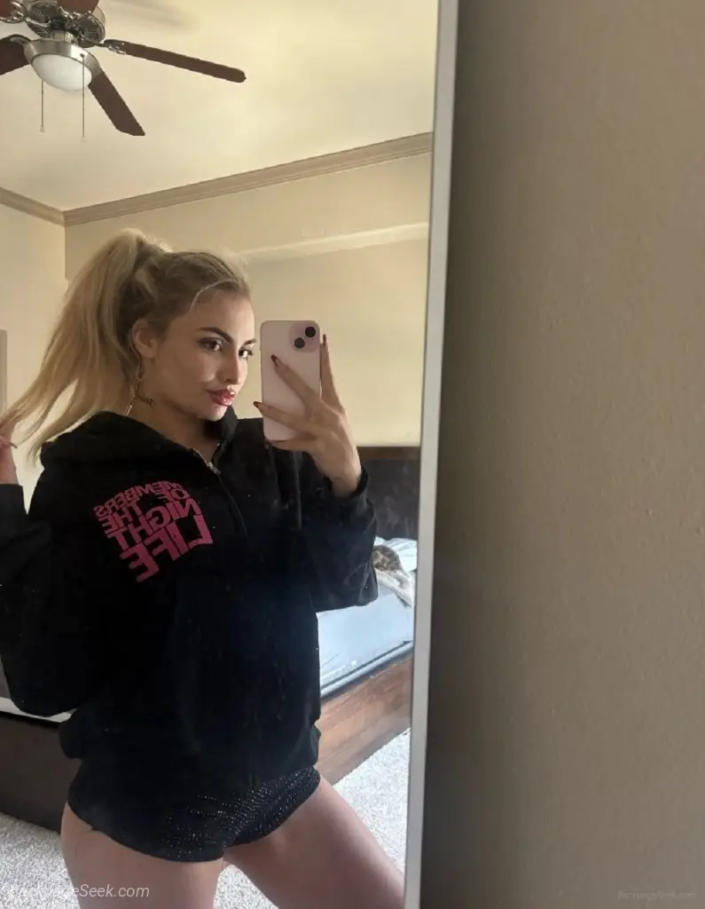 Slutty Petite Blonde incall & Outcall 24/7