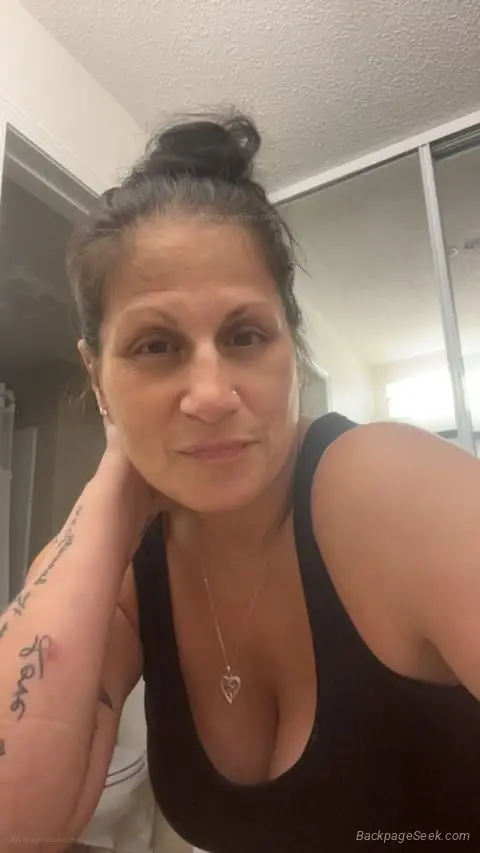 Enjoy Satisfaction with Dirty Talk and Anal Sex Without Cond... in Denver – Women Seeking Men photo 3