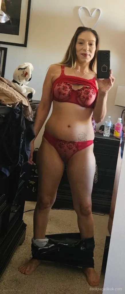 Slutty Whore In Red in Denver – Women Seeking Men photo 4