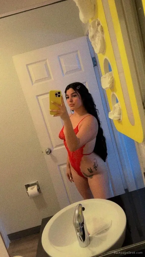 Latina Joven atractiva y complaciente lista para cumplir tus... in Denver – Women Seeking Men photo 2