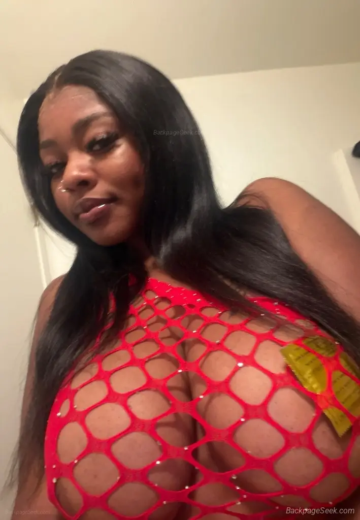FUN AND SEXY FRIEND READY to make your day Let me satisfy yo... in Denver – Women Seeking Men photo 2