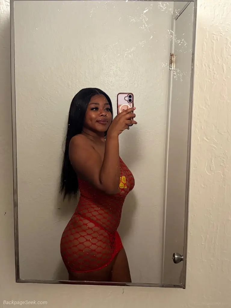 FUN AND SEXY FRIEND READY to make your day Let me satisfy yo... in Denver – Women Seeking Men photo 3